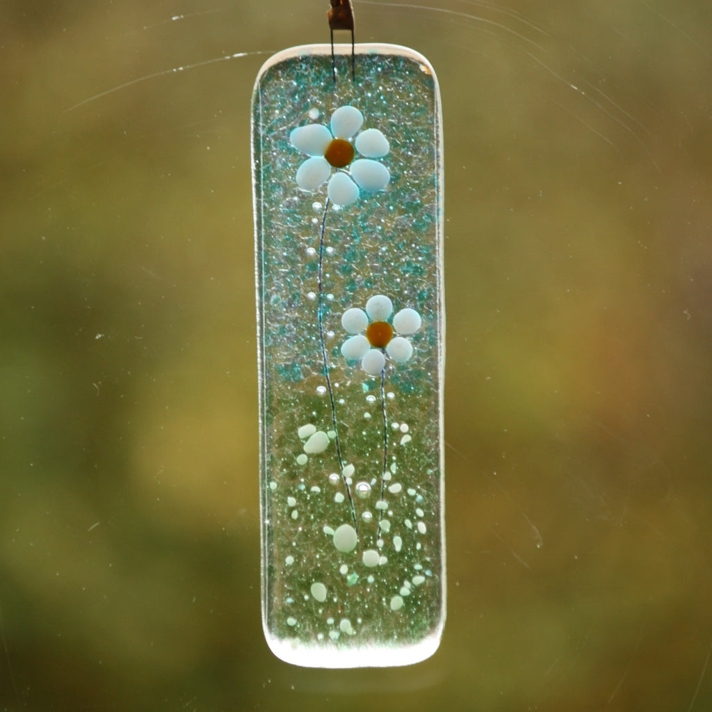 Daisy Suncatcher Cotswold Glass Studio daisy-suncatcher-cotswold-glass-studio