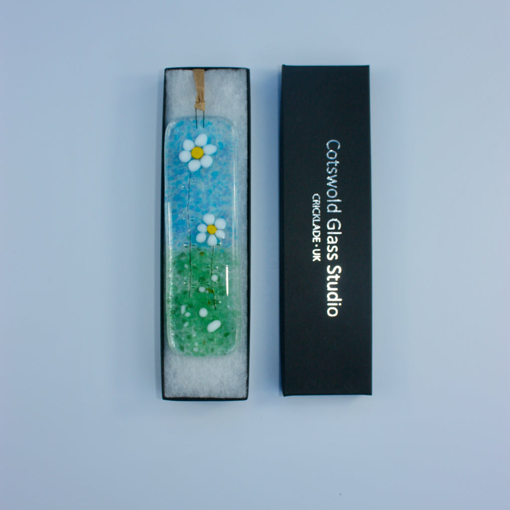 Daisy Suncatcher Cotswold Glass Studio daisy-suncatcher-cotswold-glass-studio